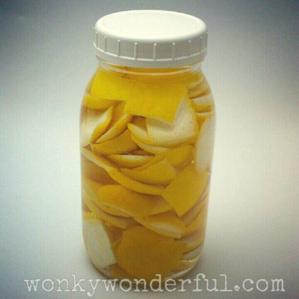 natural lemon vinegar cleaner