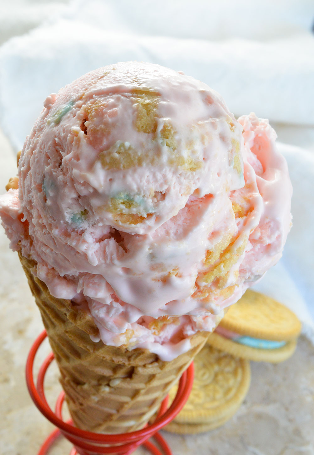 No Churn Cotton Candy Oreo Ice Cream Recipe
