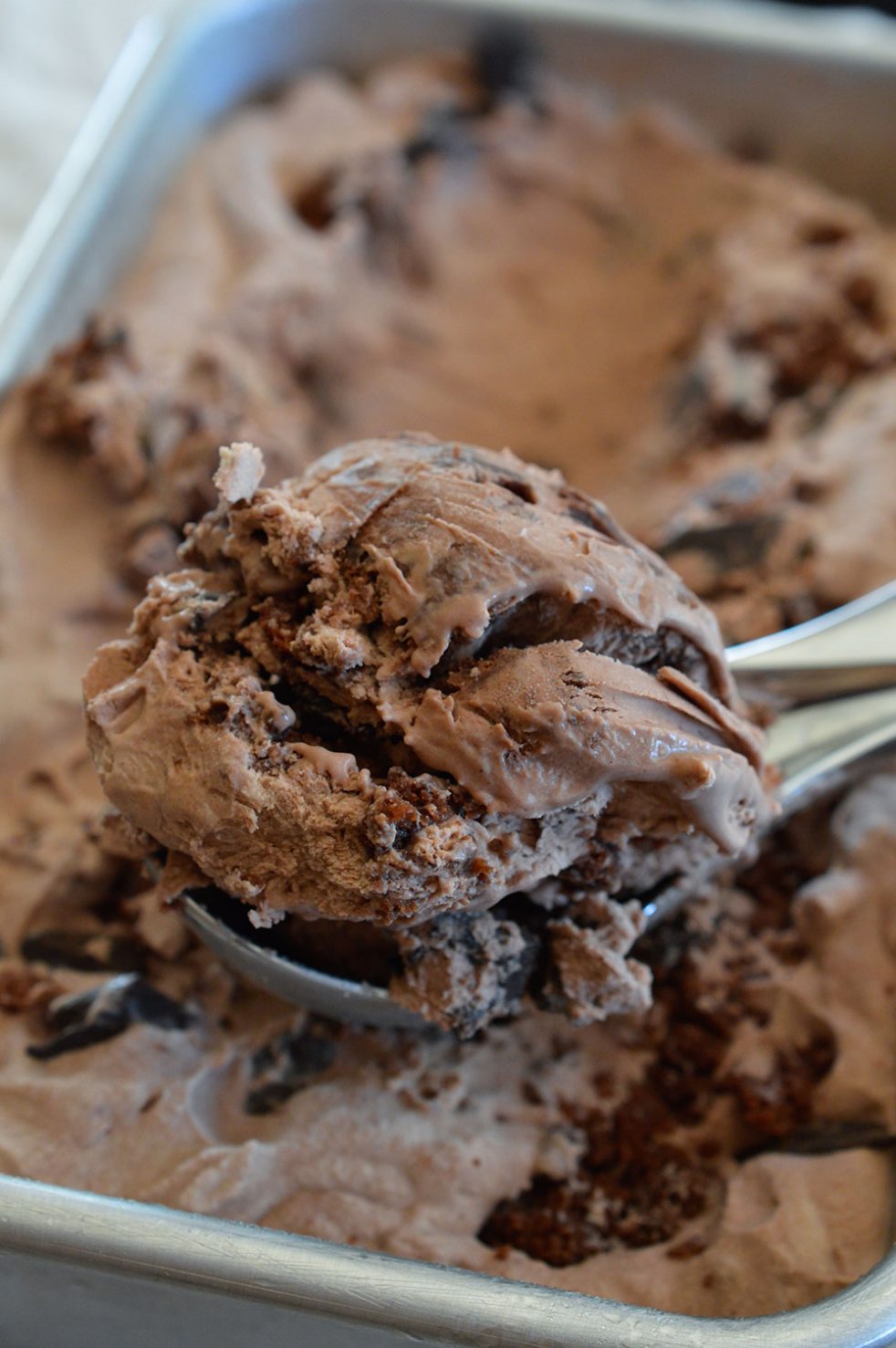 extreme chocolate ice cream – no churn