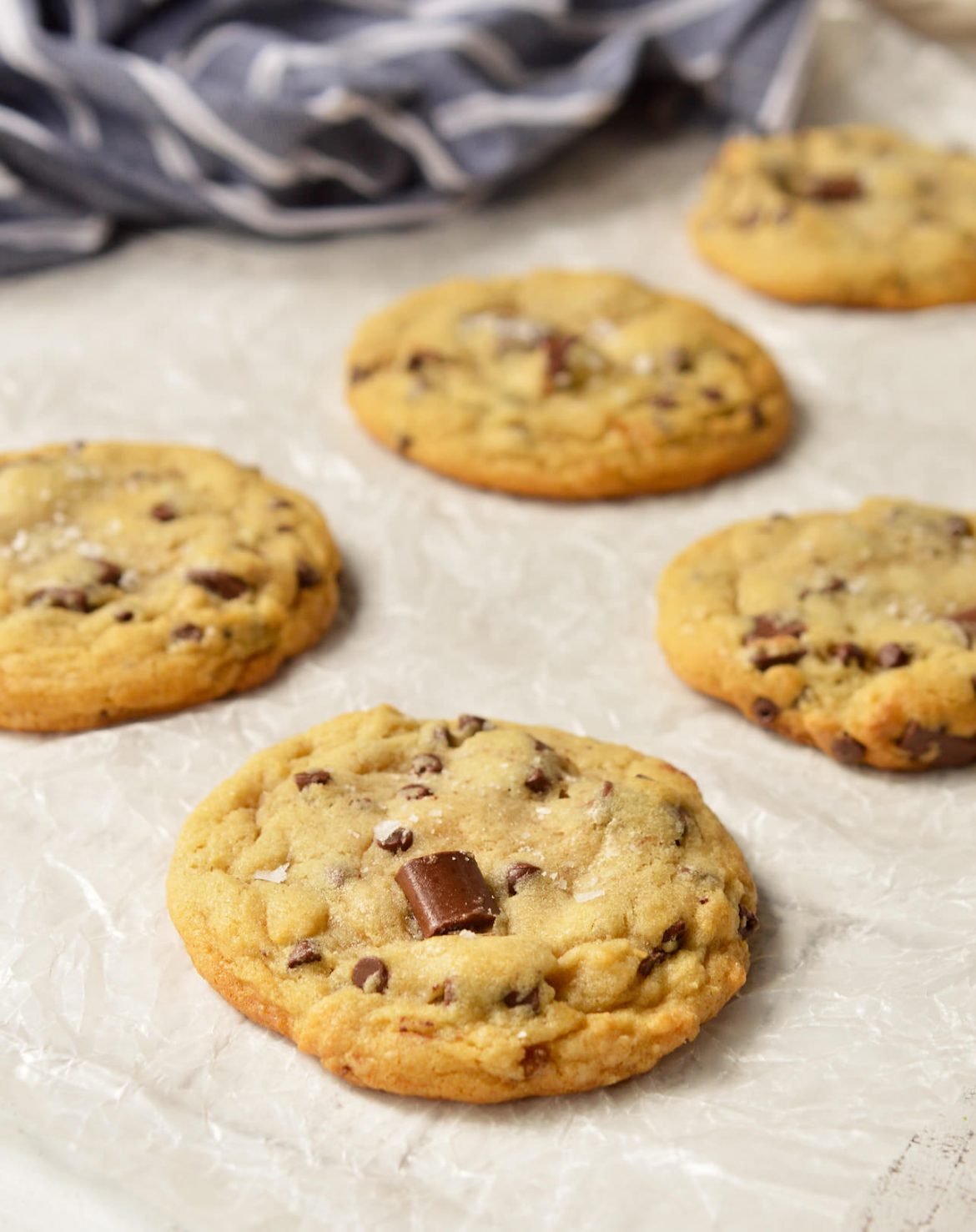 Soft Chocolate Chip Cookies - WonkyWonderful