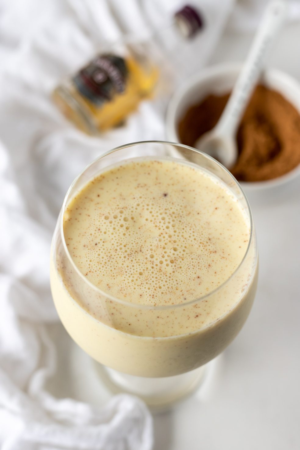 GINGERBREAD EGGNOG COCKTAIL + WonkyWonderful