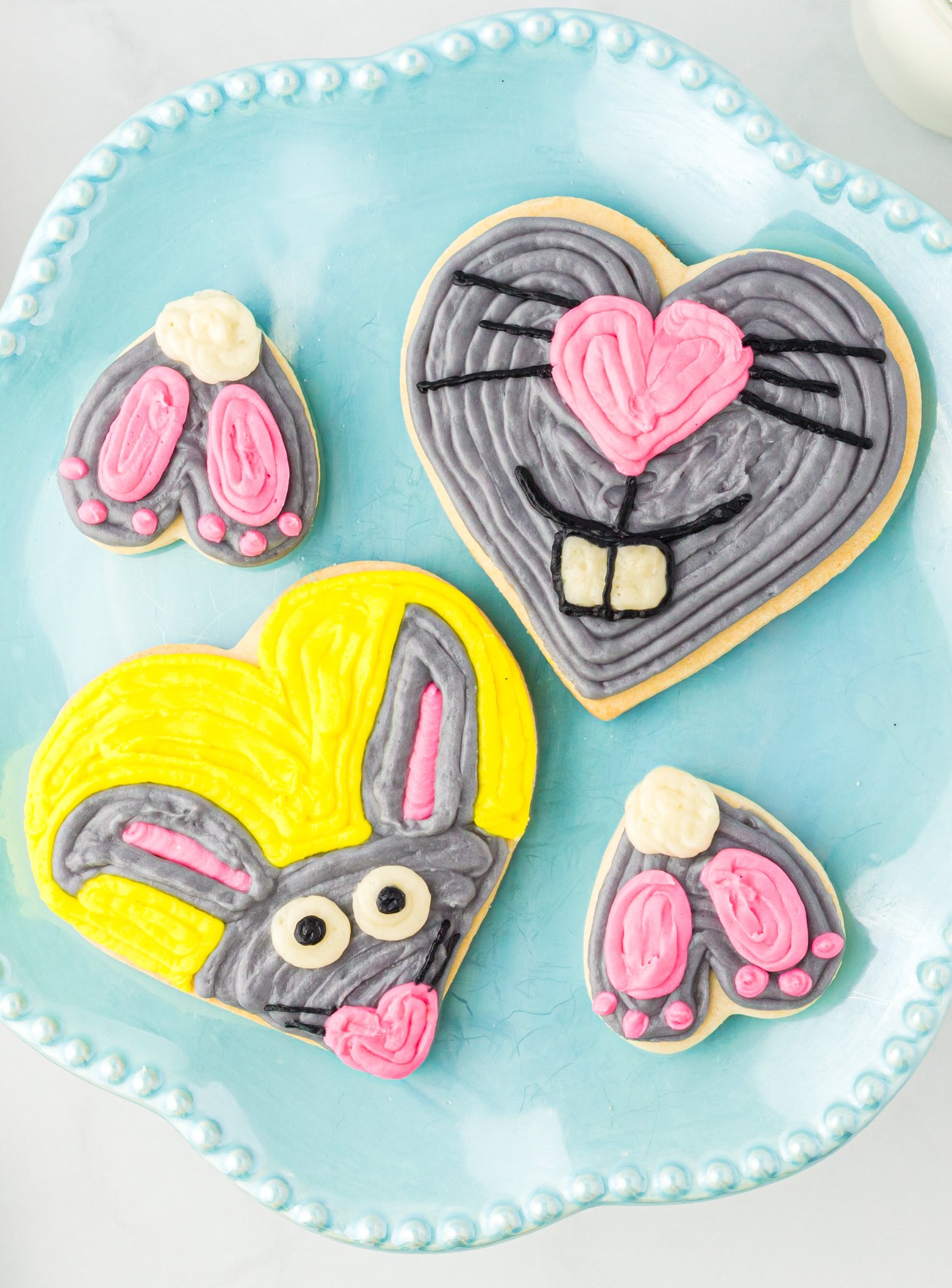 Adorable bunny butter sculptures are perfect for your Easter table