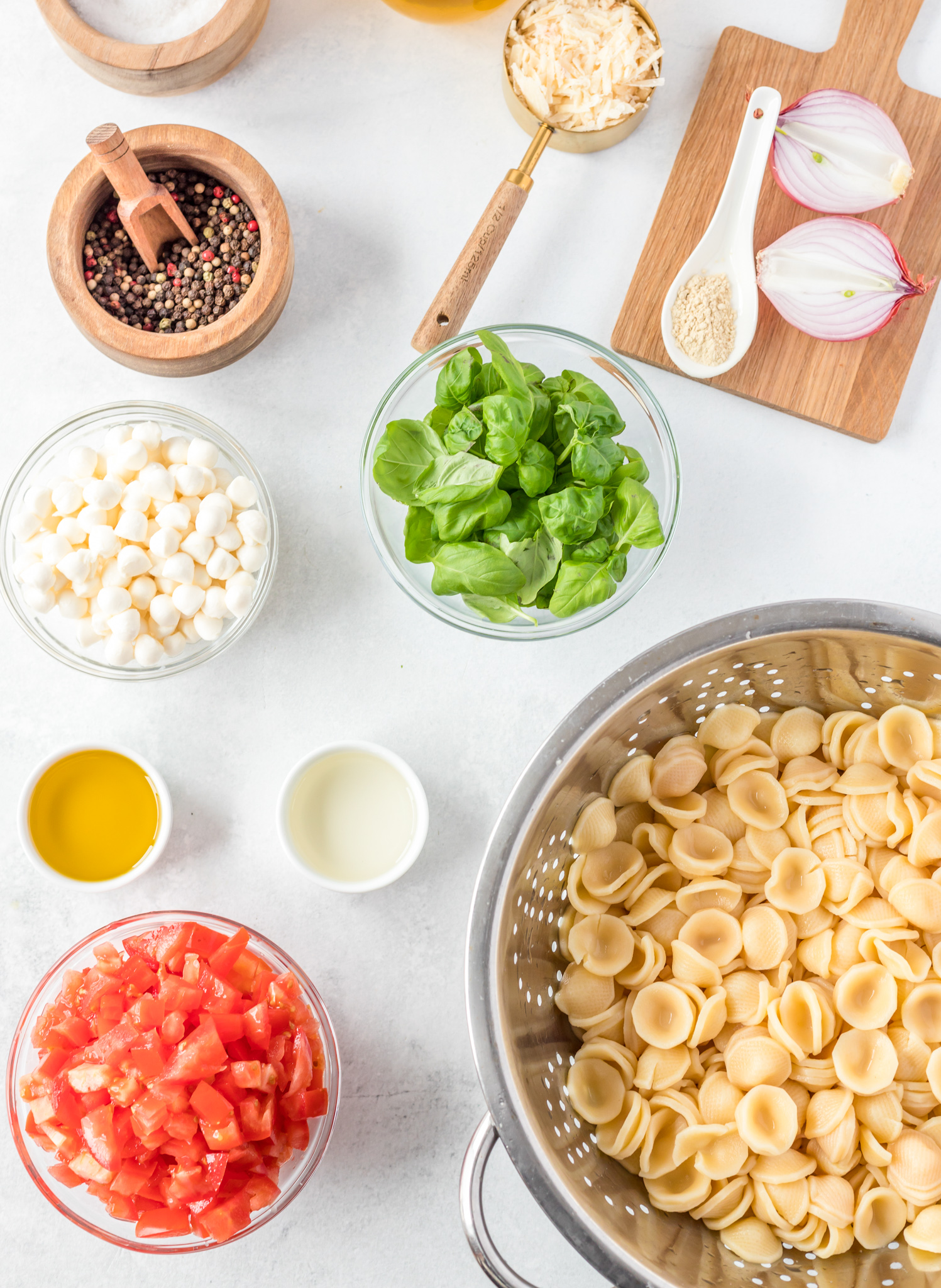 CAPRESE PASTA SALAD RECIPE + WonkyWonderful