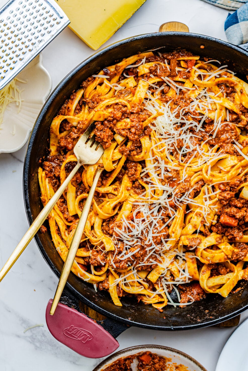 pasta and sauce in pan